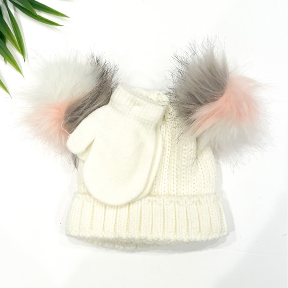 CURLS & PEARLS COUTURE Pom Pom Toddler Winter Hat and Mitten Set - Picture 1 of 1